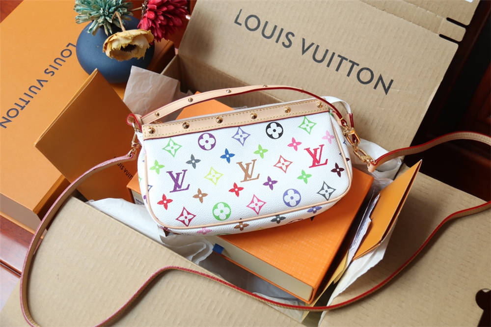 Louis Vuitton VINTAGE M92649 22*13cm 2025 new 